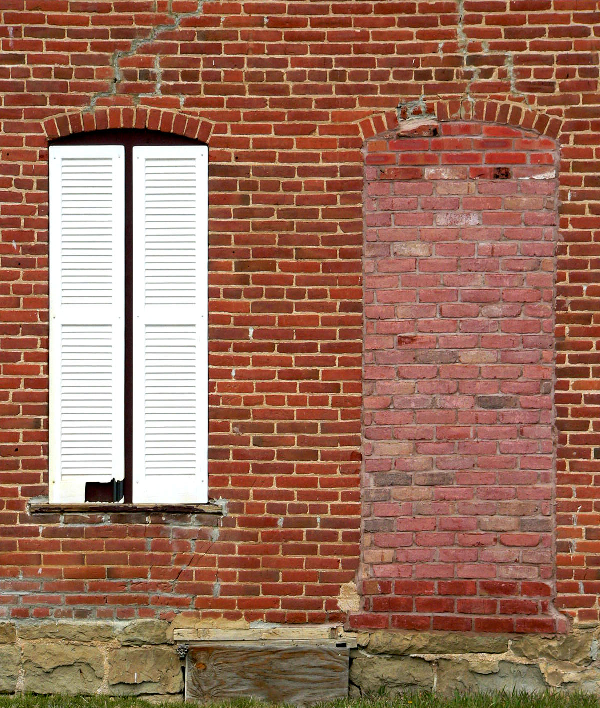 brick-window-01